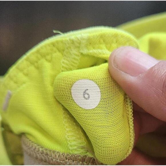 Lululemon Free To Be Bra Womens Size 6 Yellow Strappy Sports Bra Yoga Athletic - Picture 5 of 5